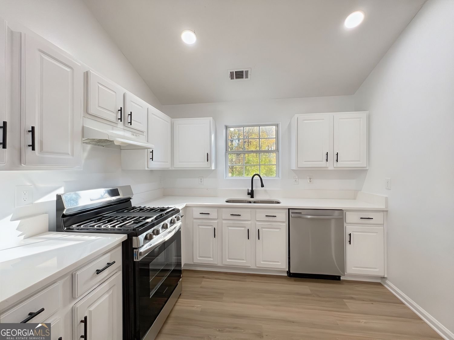 565 Paris Drive Lawrenceville - 19