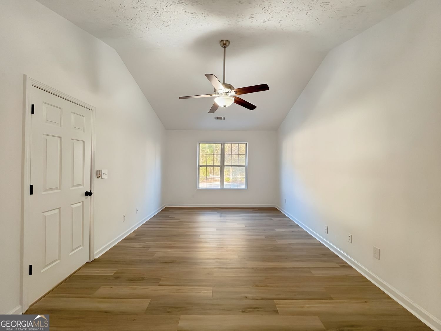 565 Paris Drive Lawrenceville - 20