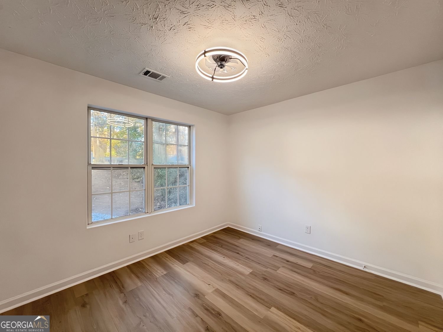 565 Paris Drive Lawrenceville - 31