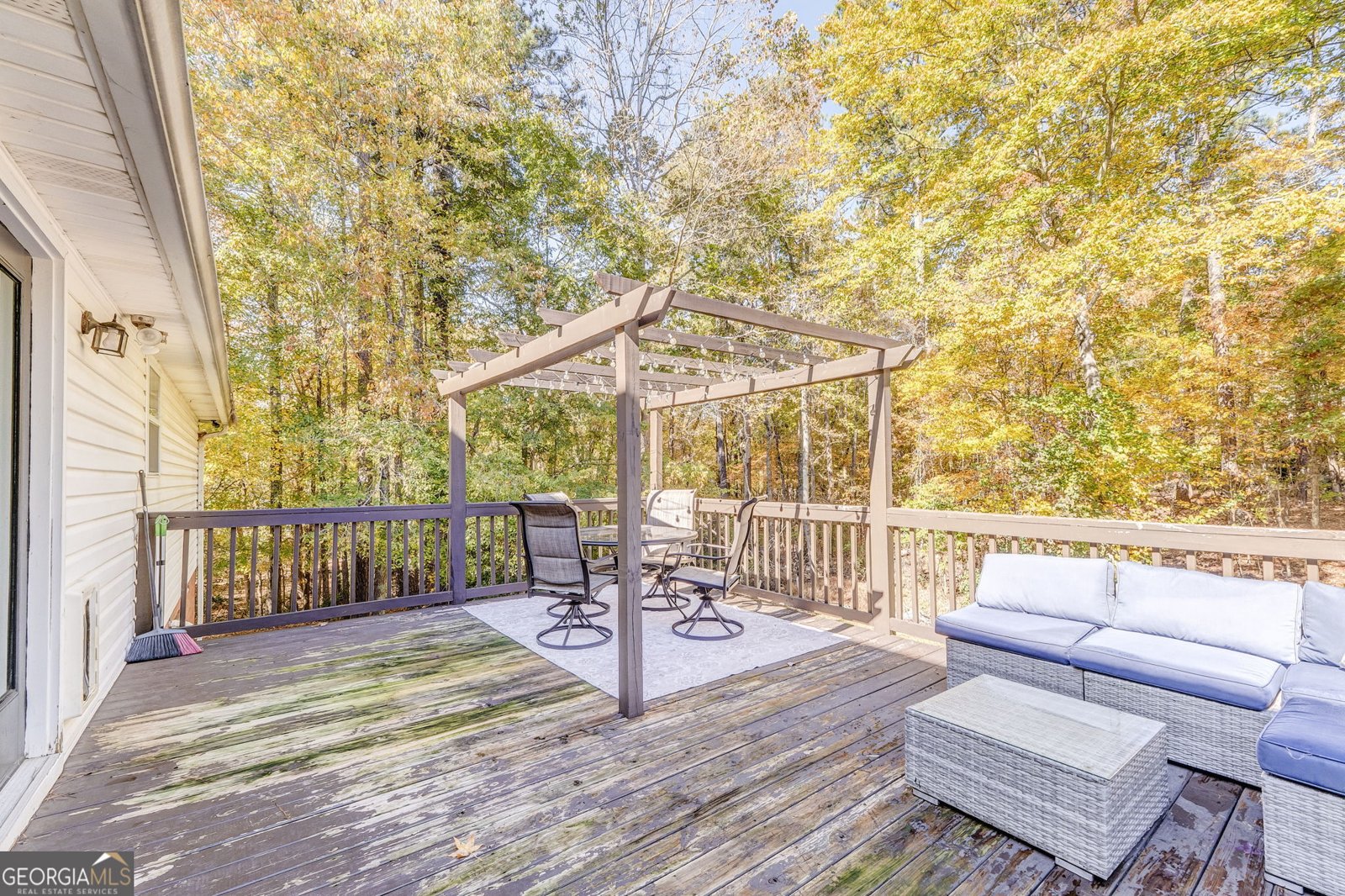 12 Lucas Lane Rome - main photo