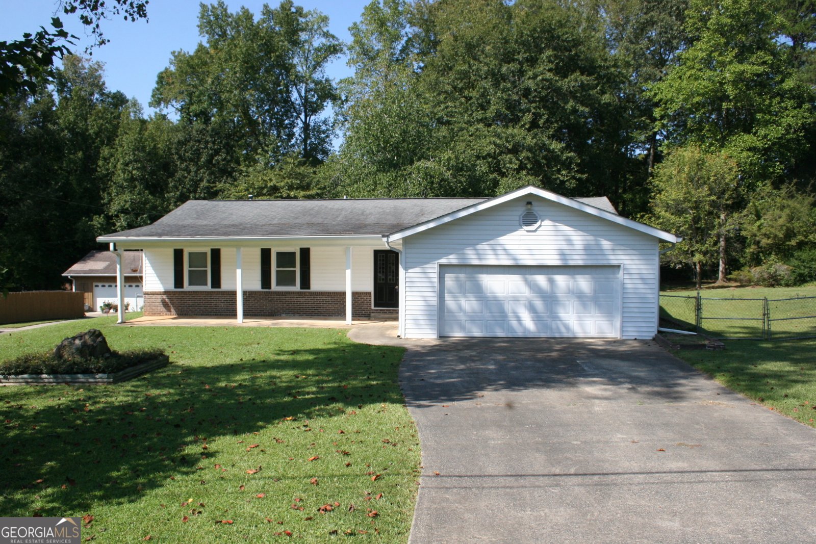 105 Deep Forest Lane Fayetteville - 1