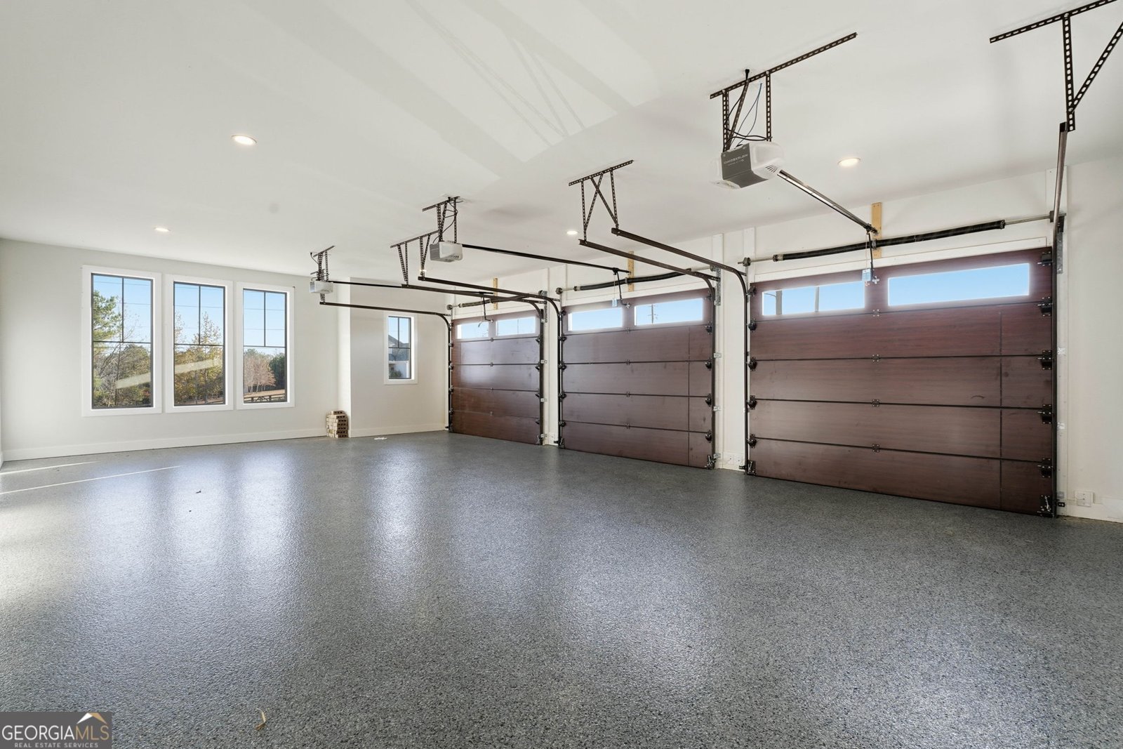 933 MOUNT CARMEL CHURCH Lane Canton - 41