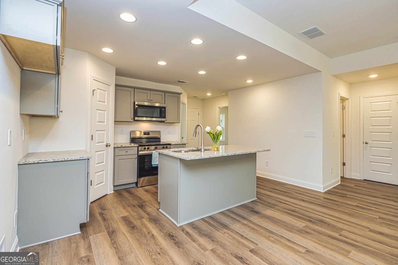 112 Holly Lane Woodbury - 11