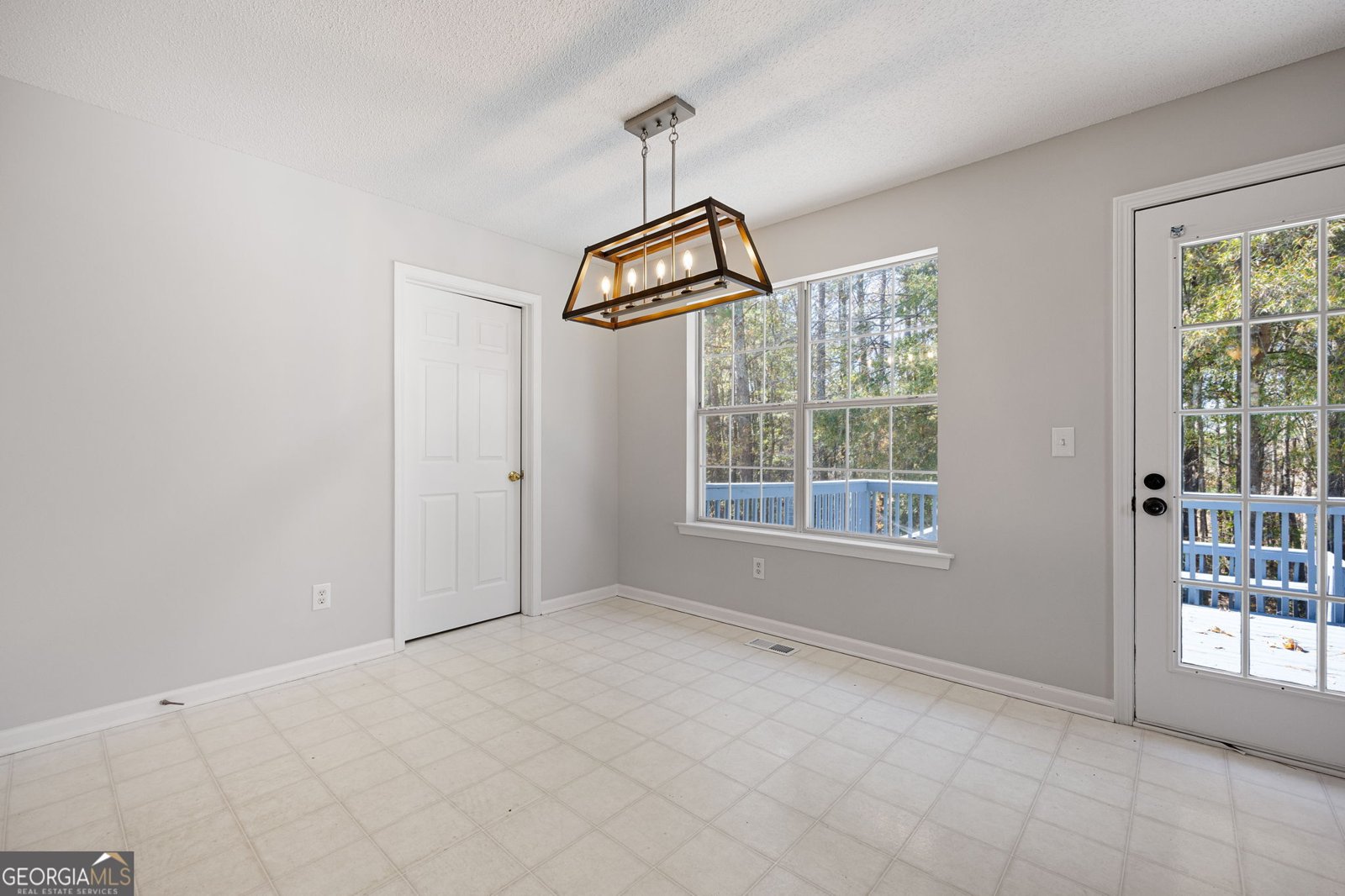 42 Glenmore Drive Kingston - 16