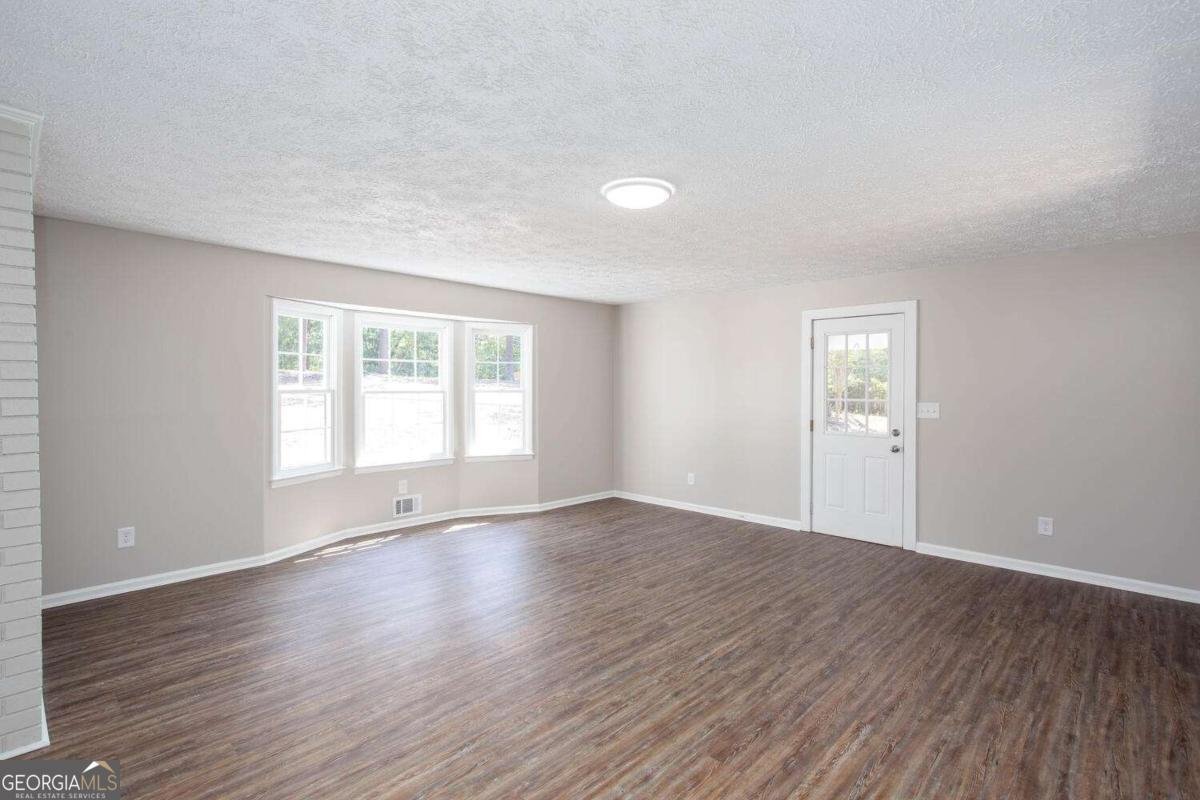 2099 Scott Road Canton - 7