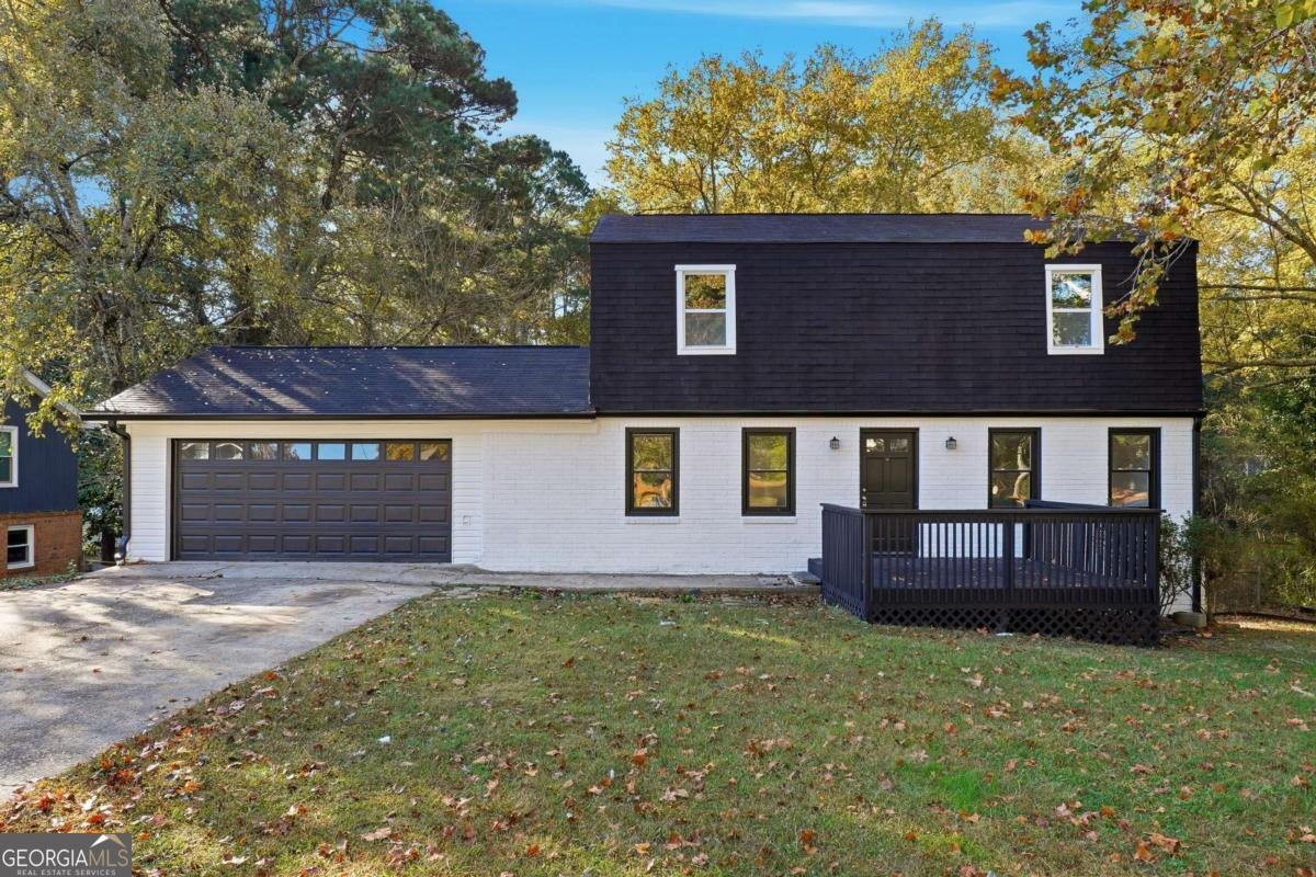 6917 Laurelwood Drive Douglasville - 1