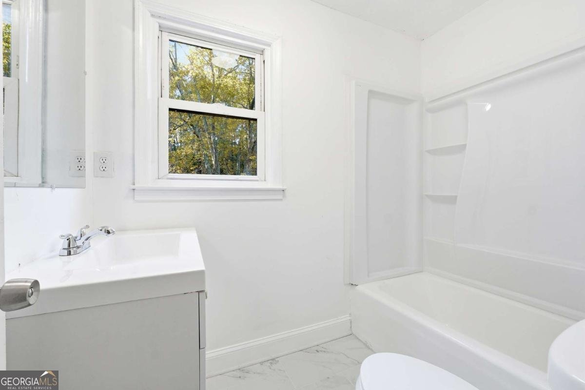 6917 Laurelwood Drive Douglasville - 11