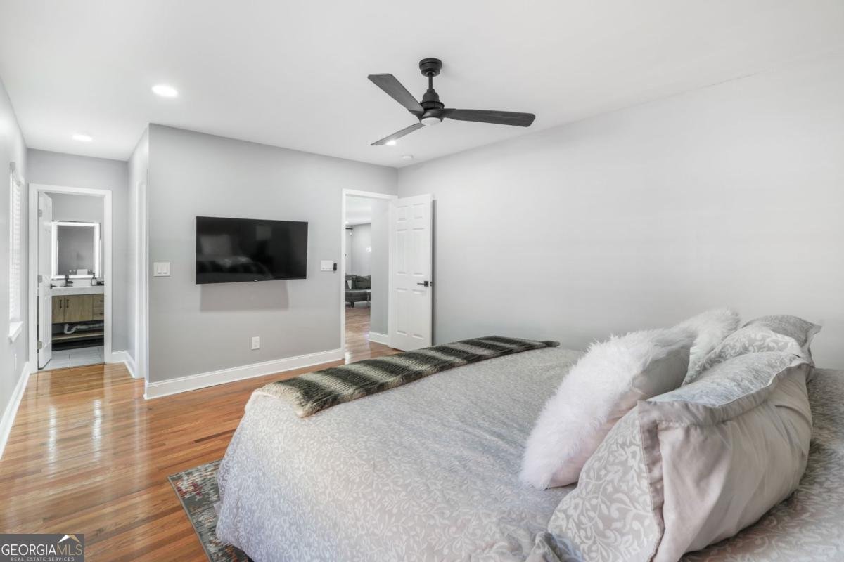 992 Beckwith Street Atlanta - 11