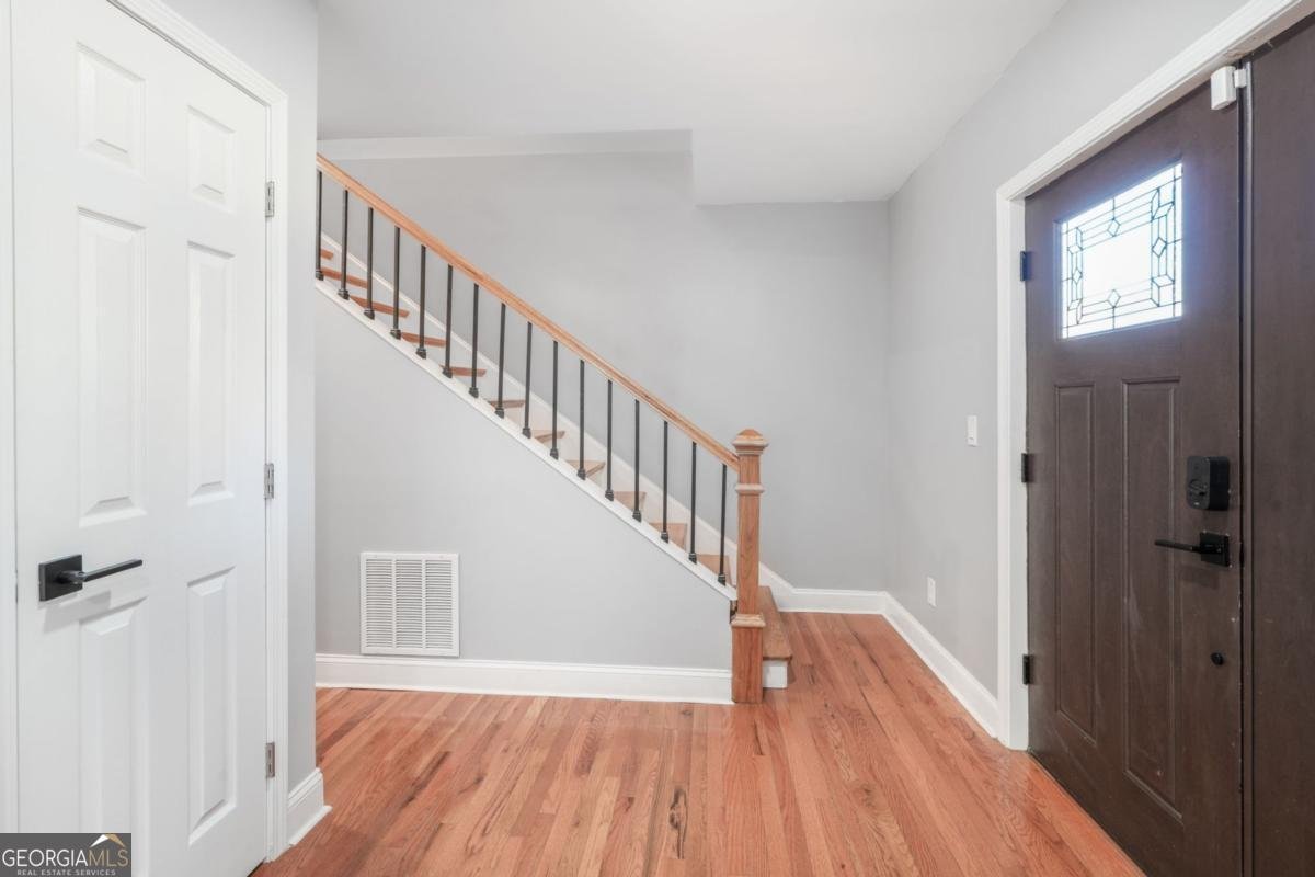 992 Beckwith Street Atlanta - 14