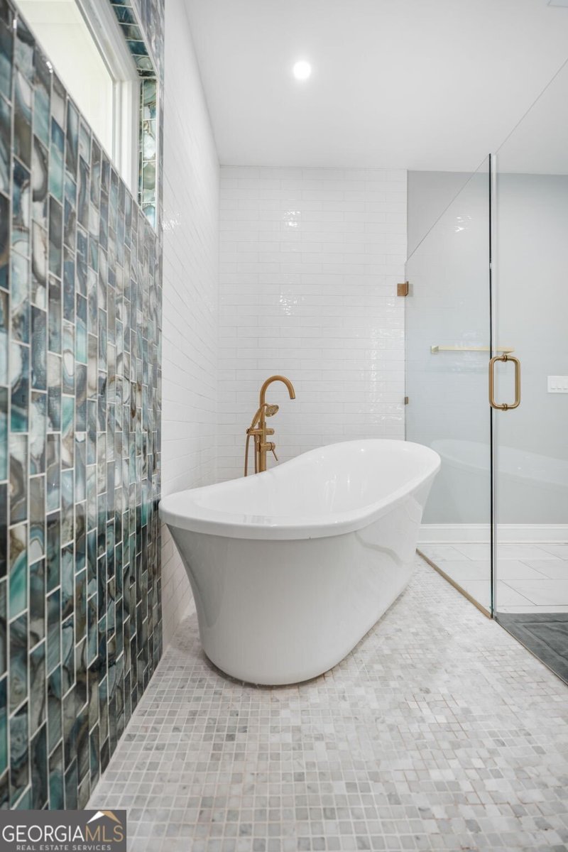 992 Beckwith Street Atlanta - 24