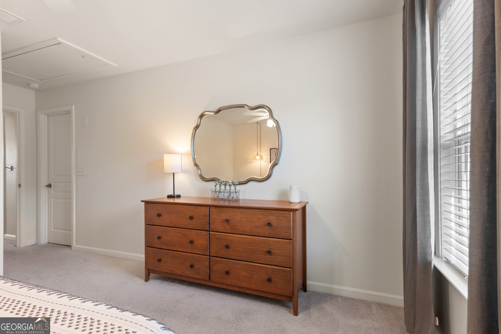 1010 Blue Indigo Drive Roswell - 31