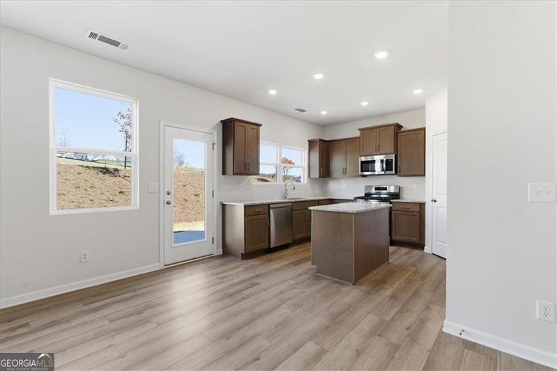 129 Bloomfield Circle Canton - 11