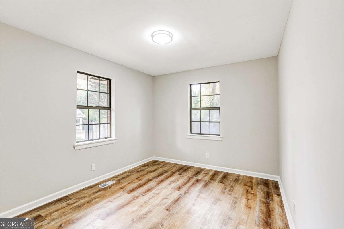 122 Capitol Avenue Winder - 10