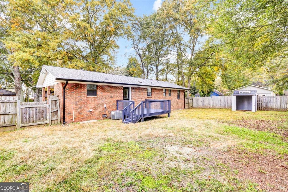 122 Capitol Avenue Winder - 13