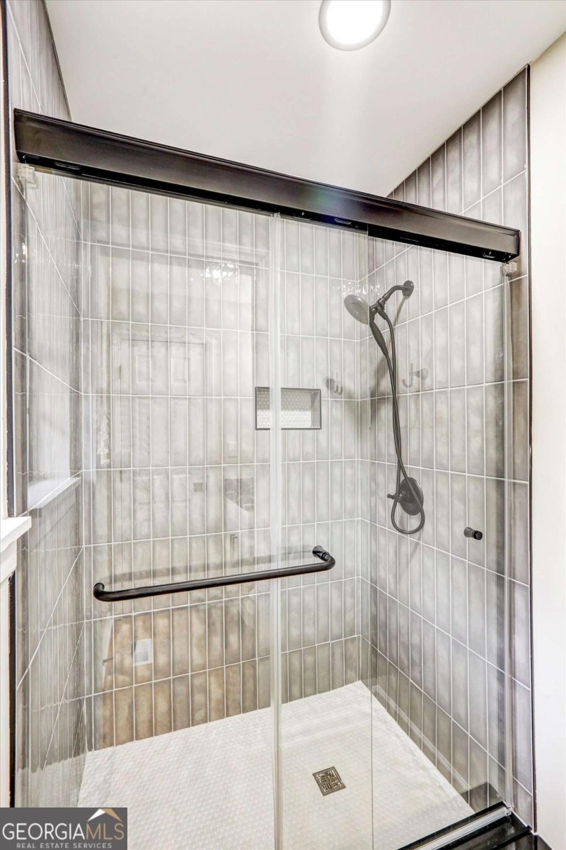 122 Capitol Avenue Winder - 6