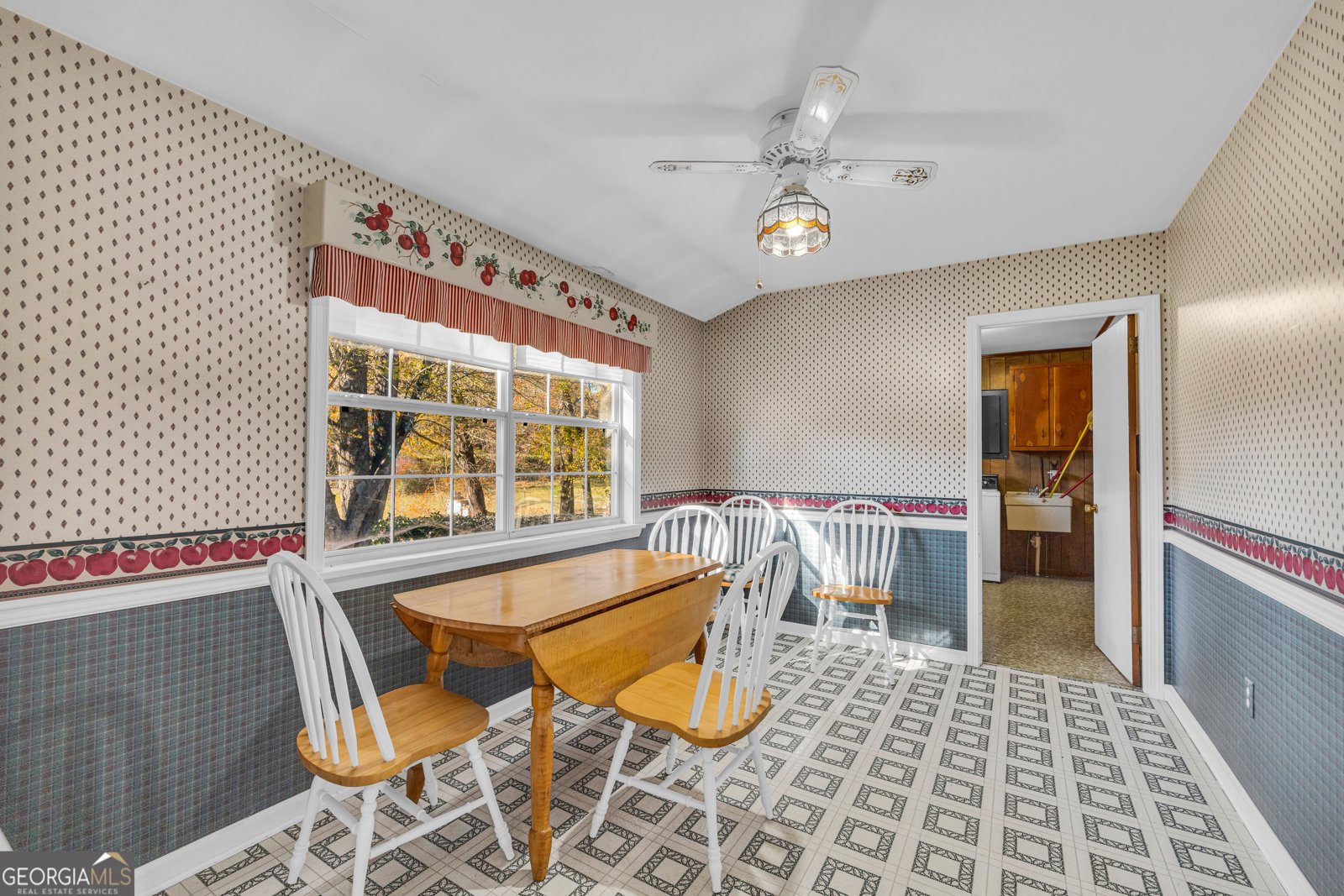 2207 Blacksnake Road Mount Airy - 22