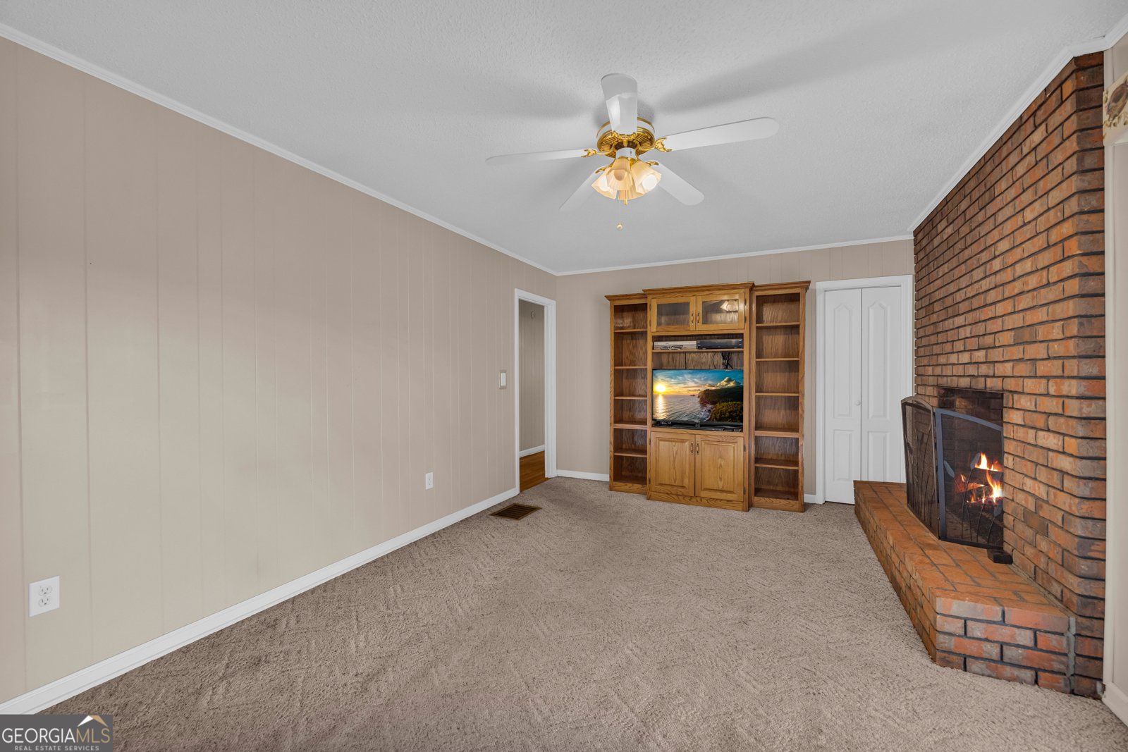 2207 Blacksnake Road Mount Airy - 27