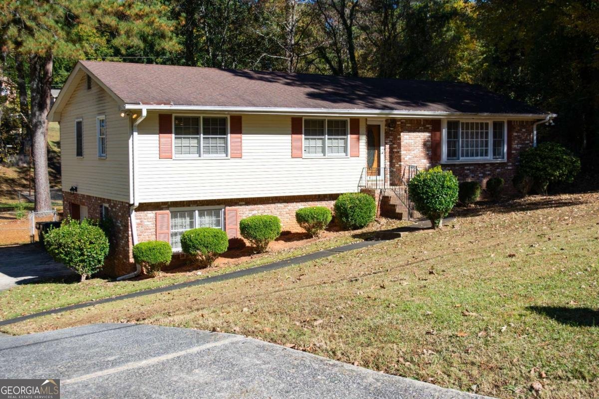 2719 Waleska Way East Point - 1