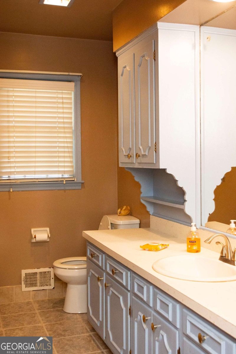 2719 Waleska Way East Point - 10