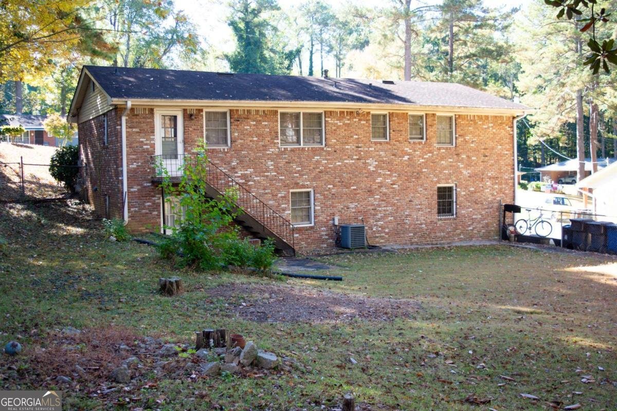 2719 Waleska Way East Point - 16