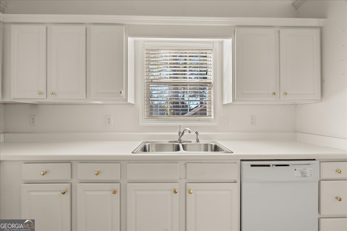 4520 Lafayette Lane Loganville - 1