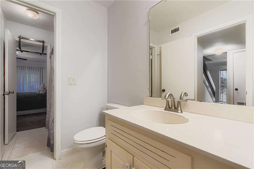 2 Willowick Drive Lithonia - 6