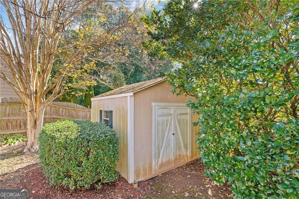 2613 Lakefield Court Marietta - 16