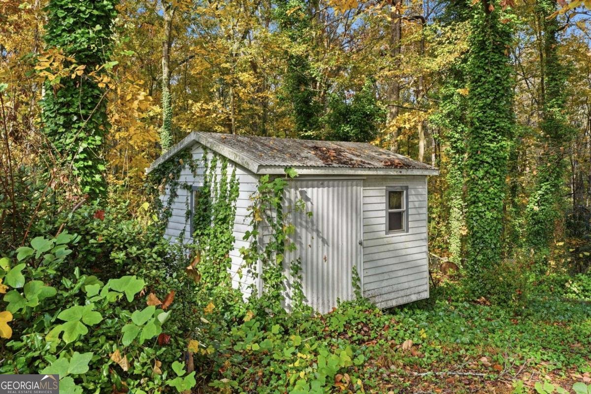 4319 Parkview Drive Lithia Springs - 16