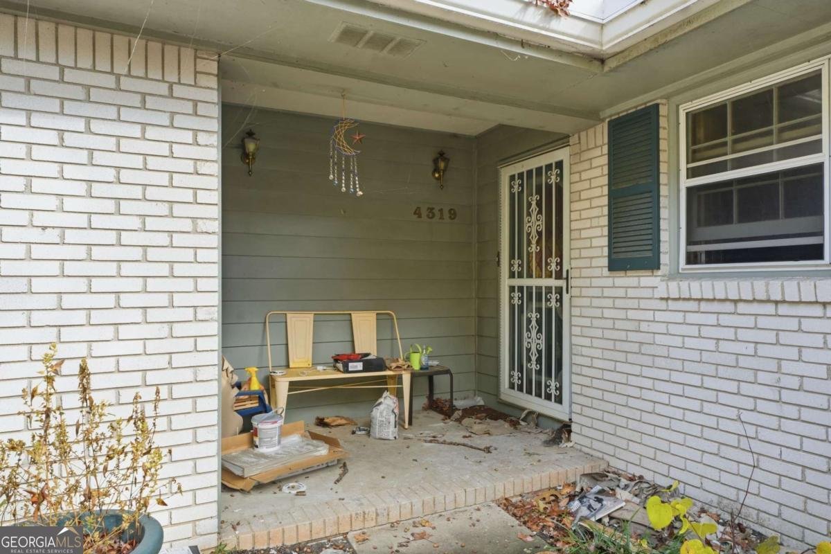 4319 Parkview Drive Lithia Springs - 2