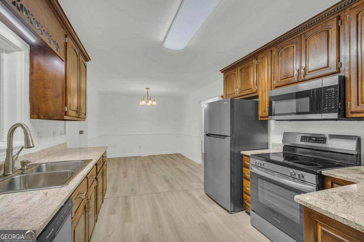 450 Stagecoach Way Danielsville - 7