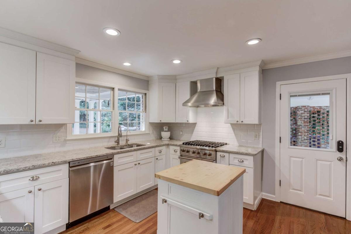 2488 Hazelwood Drive Atlanta - 19