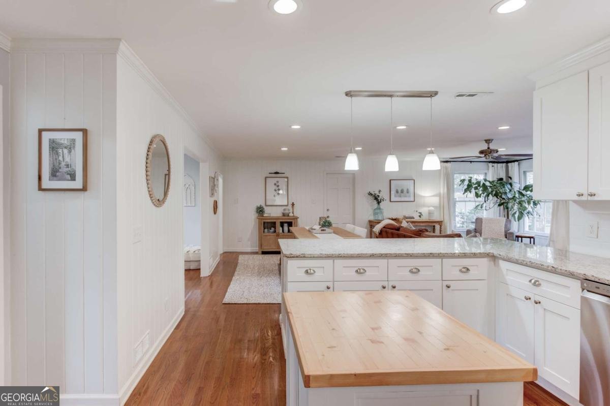 2488 Hazelwood Drive Atlanta - 22