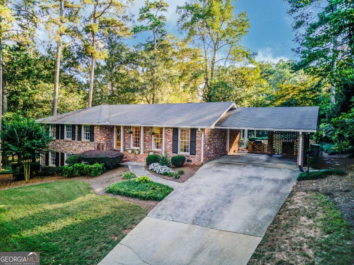2488 Hazelwood Drive Atlanta - 3