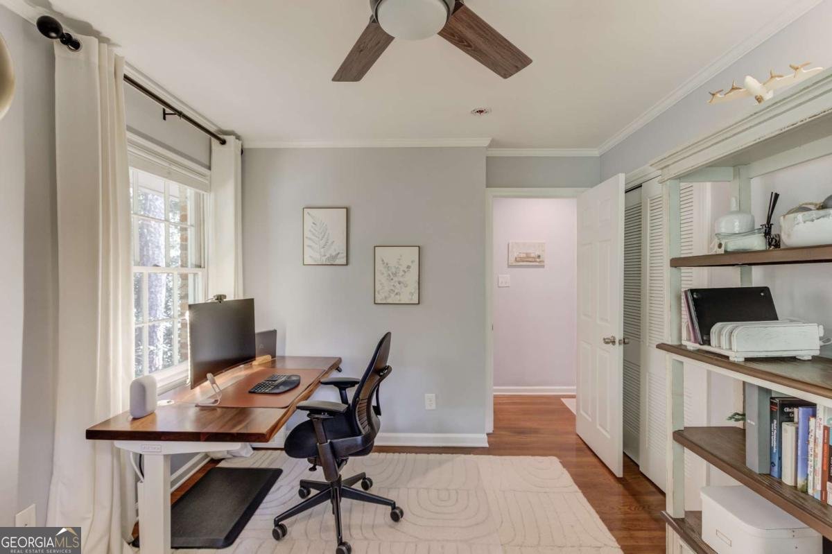 2488 Hazelwood Drive Atlanta - 33