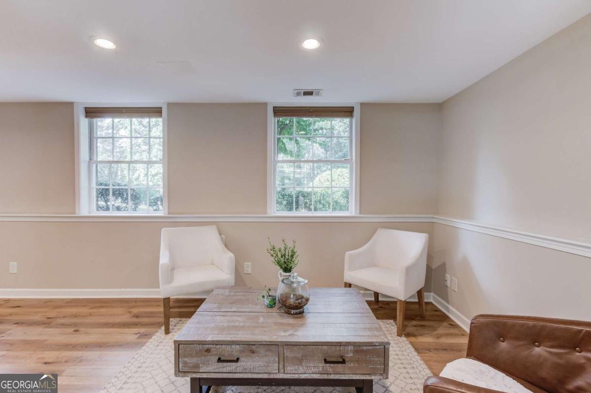 2488 Hazelwood Drive Atlanta - 38