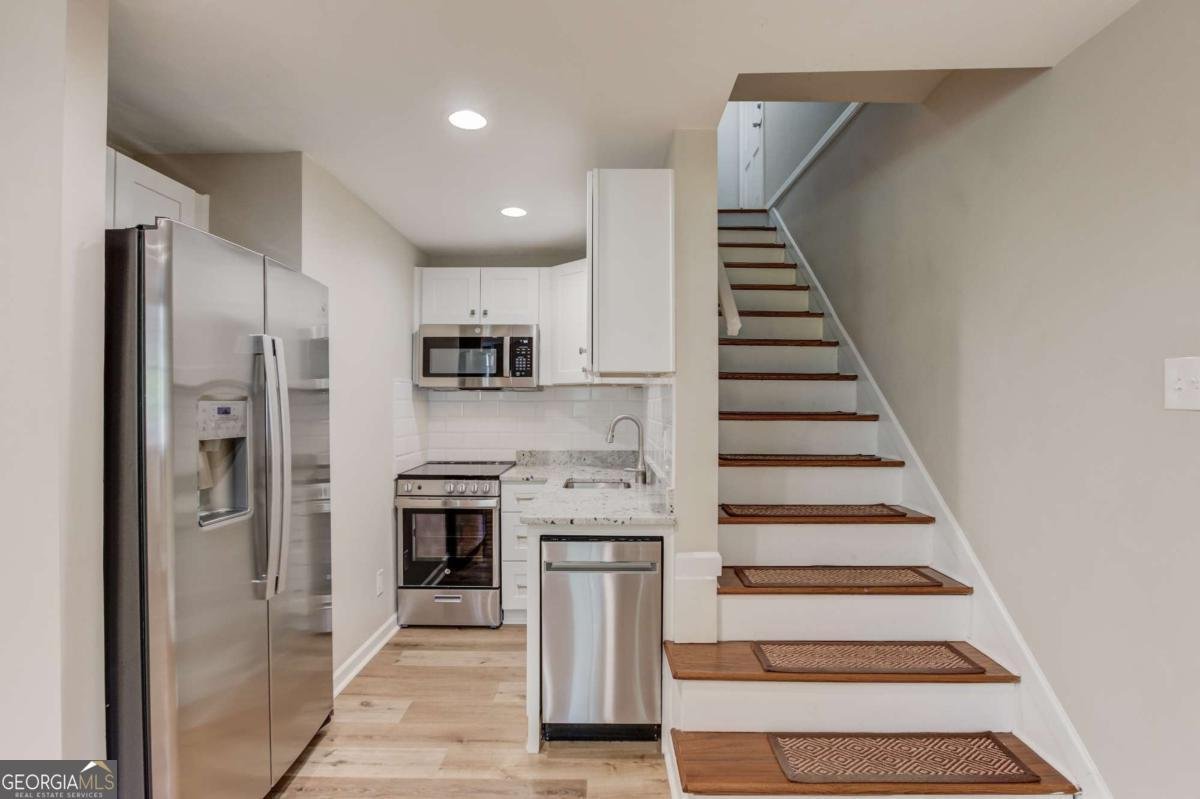 2488 Hazelwood Drive Atlanta - 40