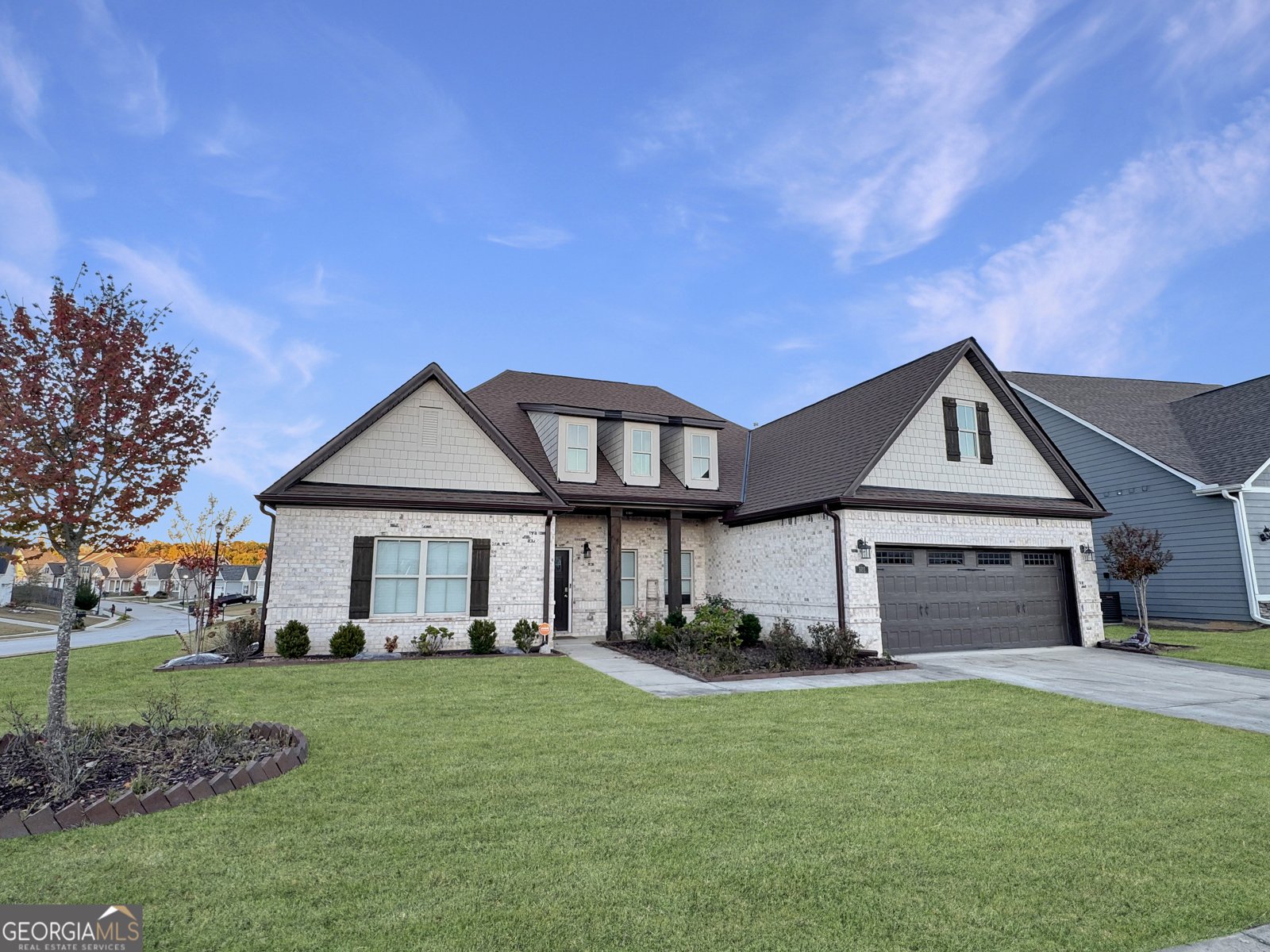 501 Lago Court Lagrange - main photo