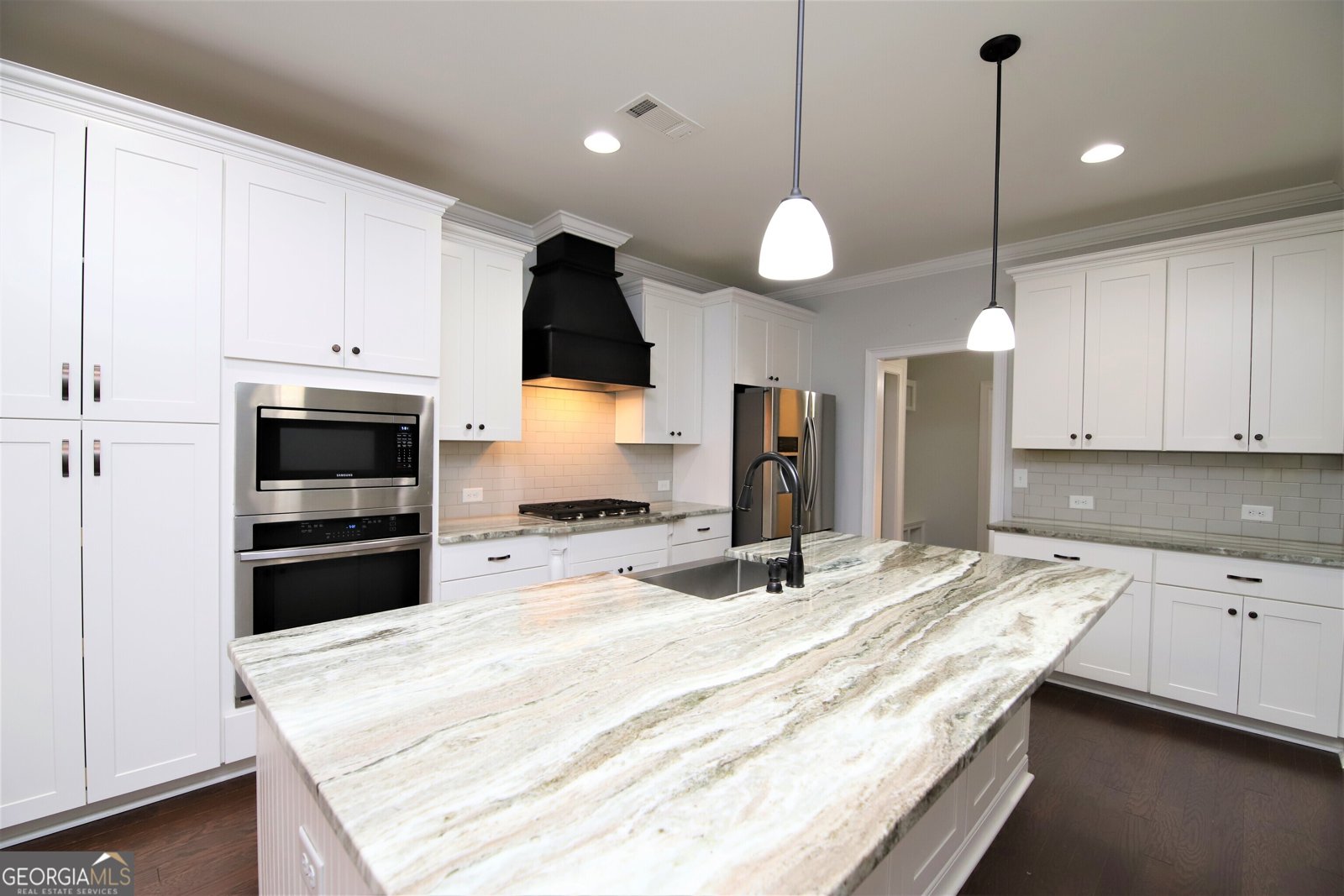 501 Lago Court Lagrange - 4