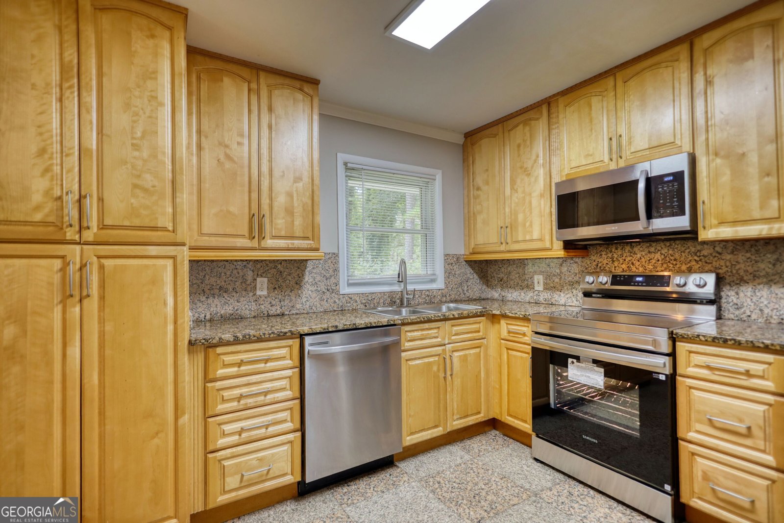 543 Wavelyn Way Riverdale - 22