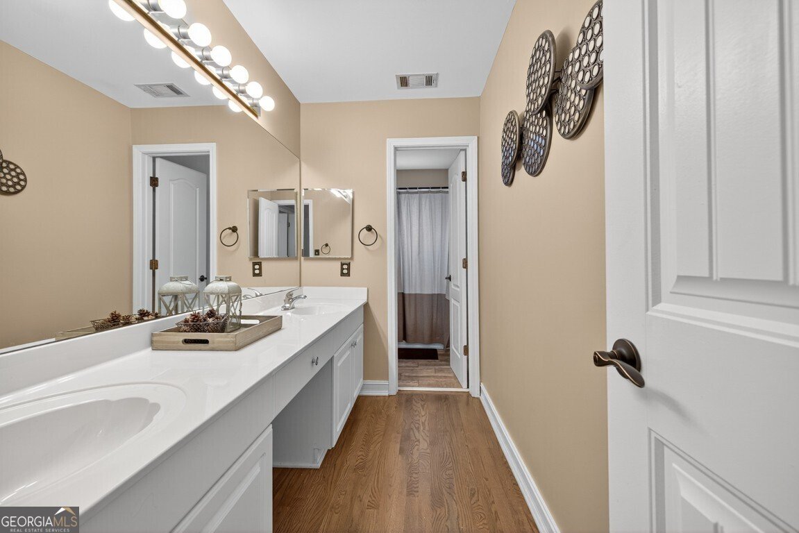 1090 River Valley Drive Dacula - 32