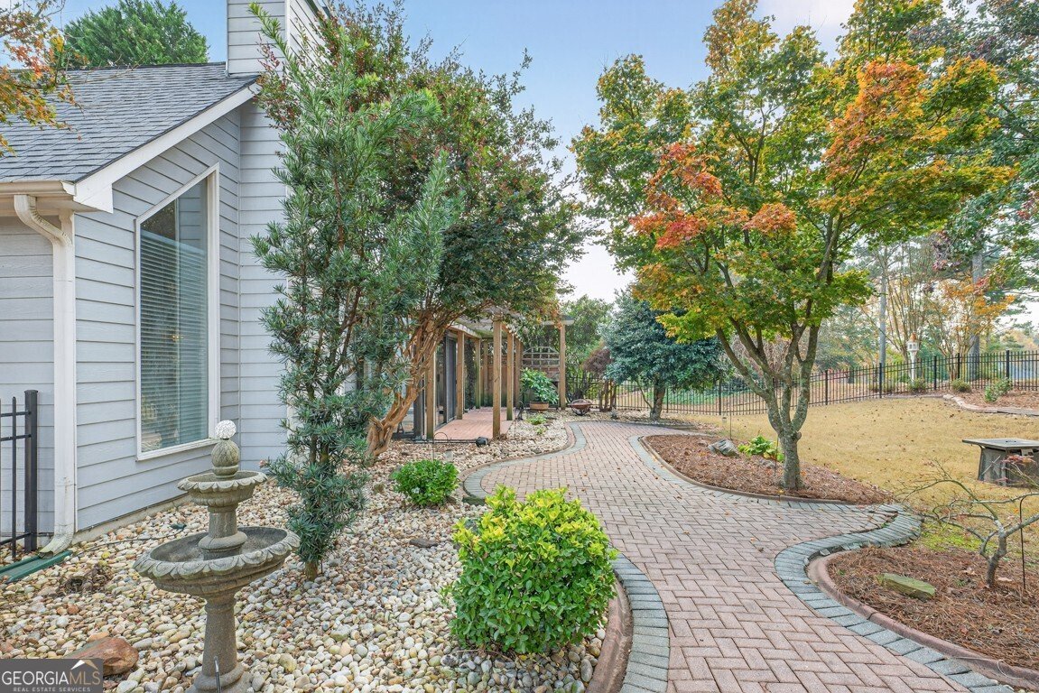 1090 River Valley Drive Dacula - 45