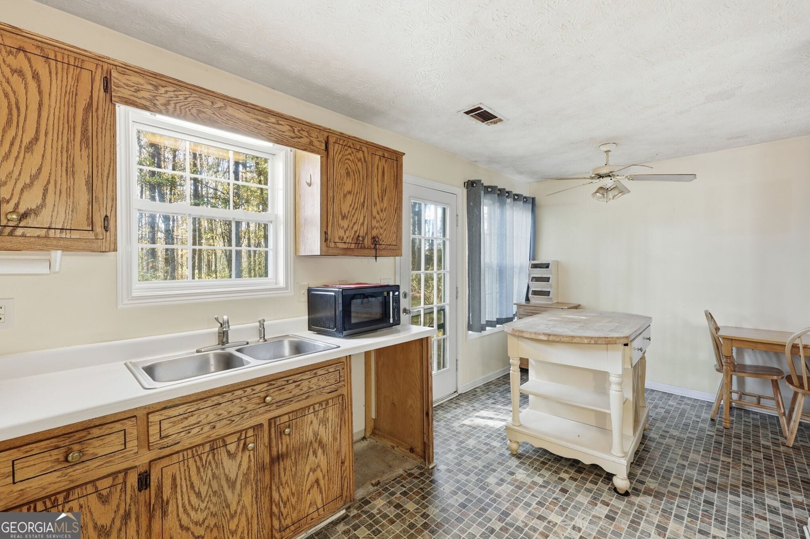 4418 Leafview Way Gillsville - 4