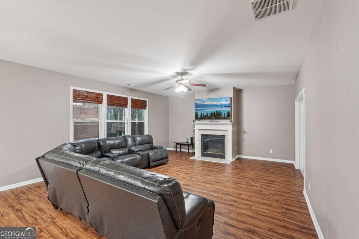 6015 Thrasher Court Cumming - 13