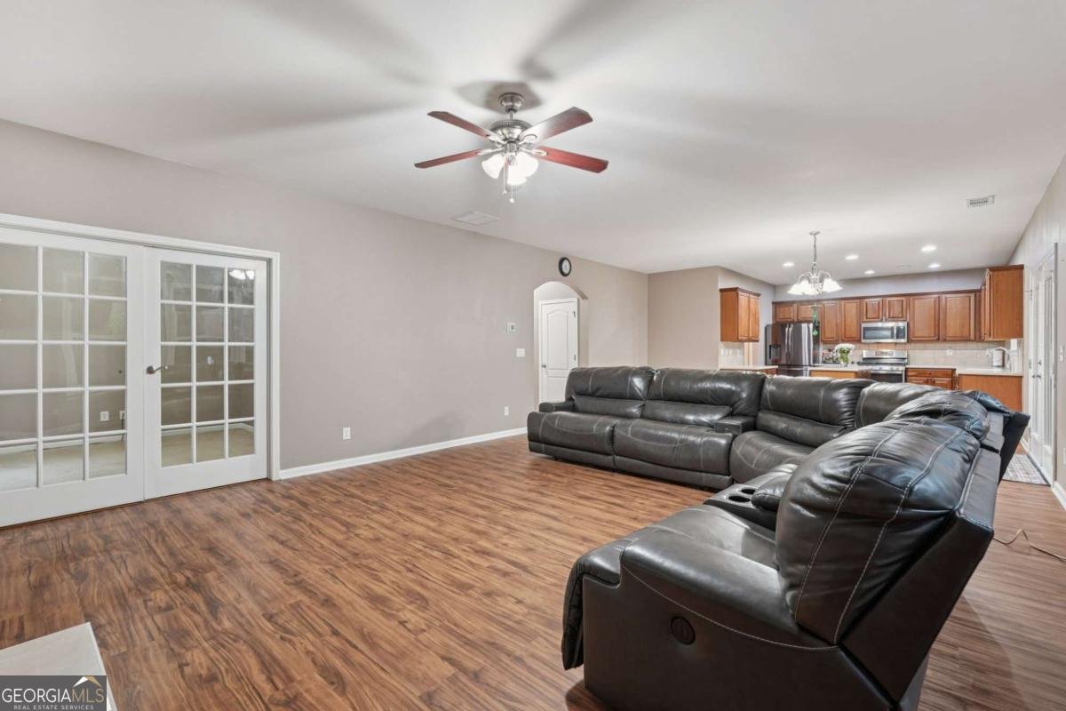 6015 Thrasher Court Cumming - 18