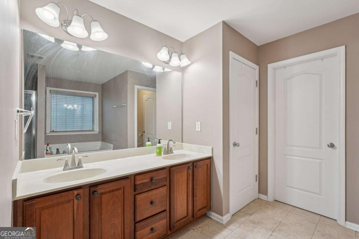 6015 Thrasher Court Cumming - 56