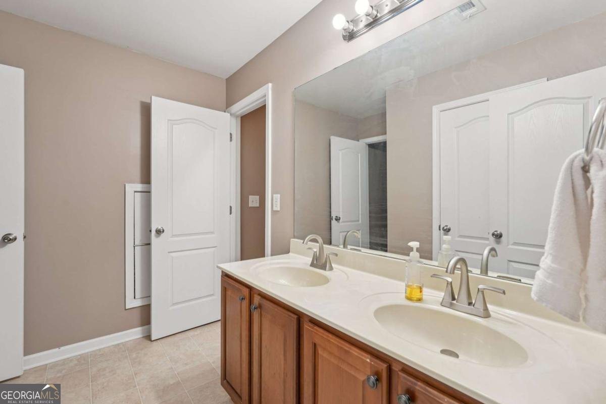 6015 Thrasher Court Cumming - 61