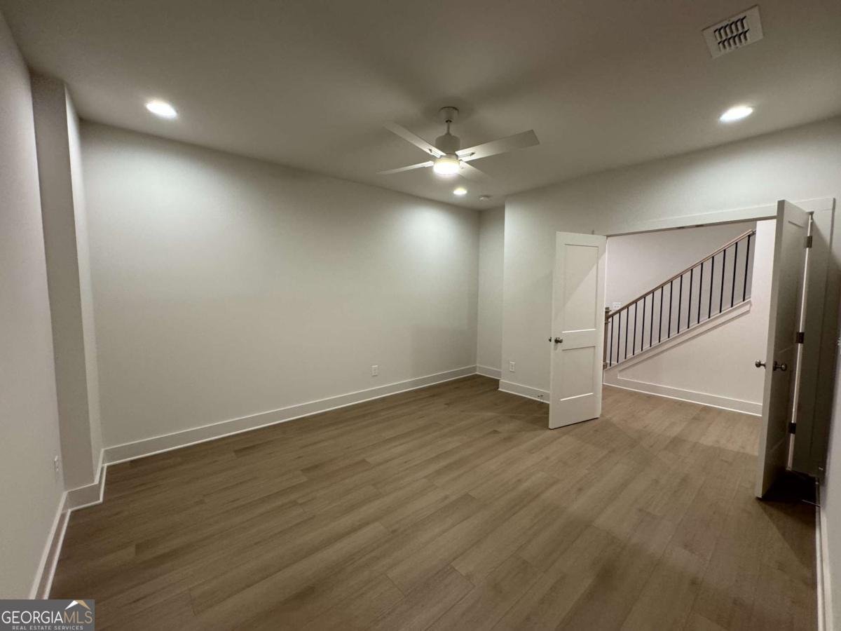 1055 Dryden Lane Brookhaven - 6