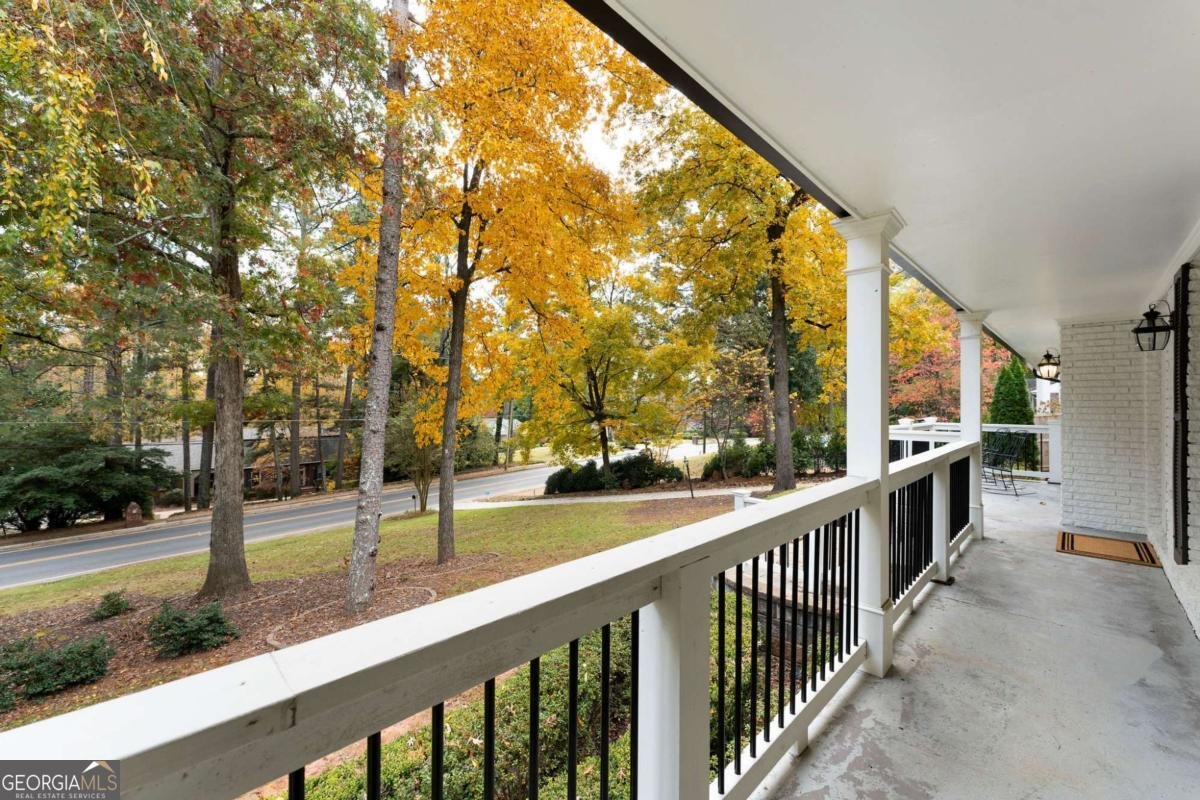 620 Spalding Drive Sandy Springs - 12