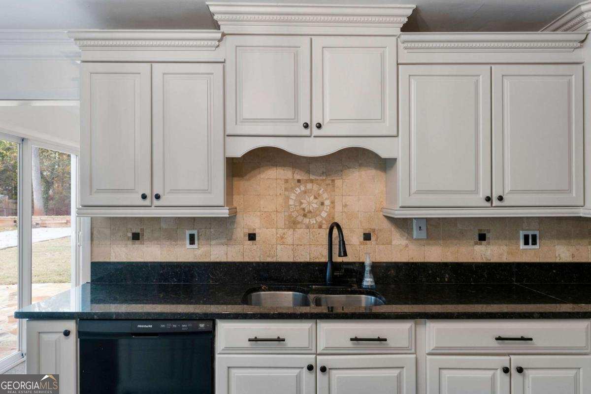 620 Spalding Drive Sandy Springs - 17