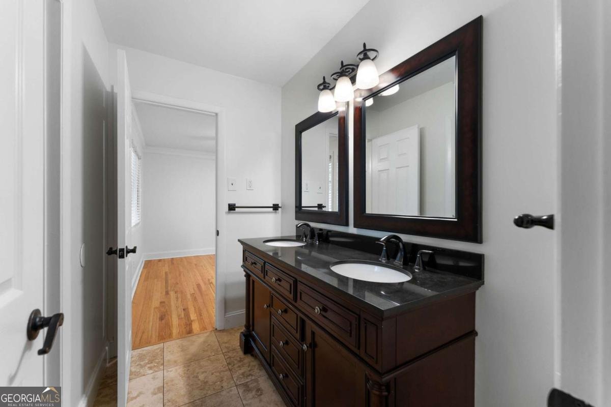 620 Spalding Drive Sandy Springs - 29